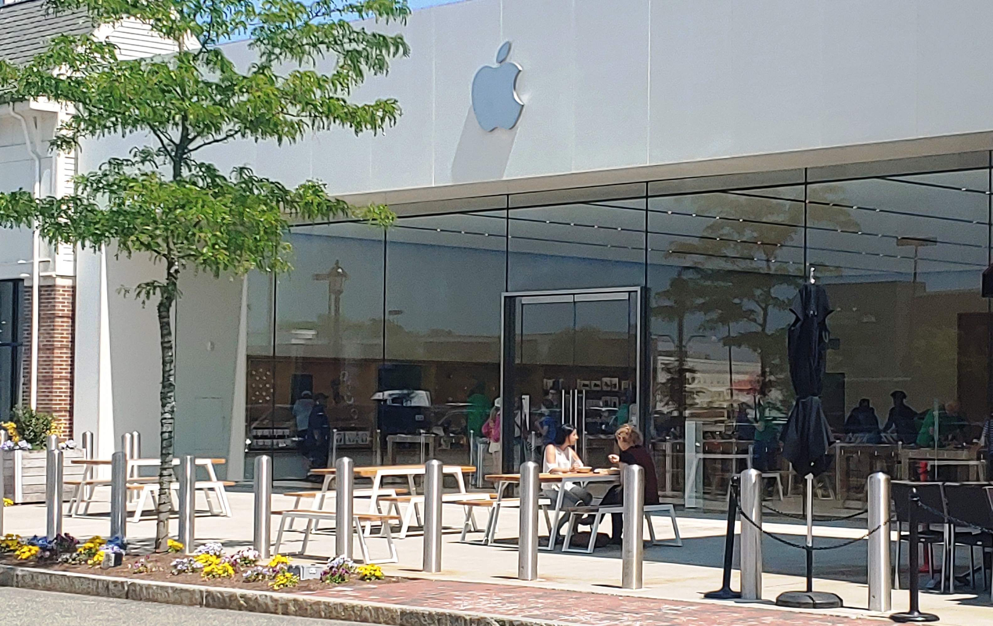 Apple Store Hingham, MA